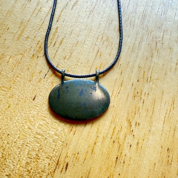 Touchstone Crystal Swarovski Around Town Gold Antiqued Pavé Necklace - Picture 4 of 4